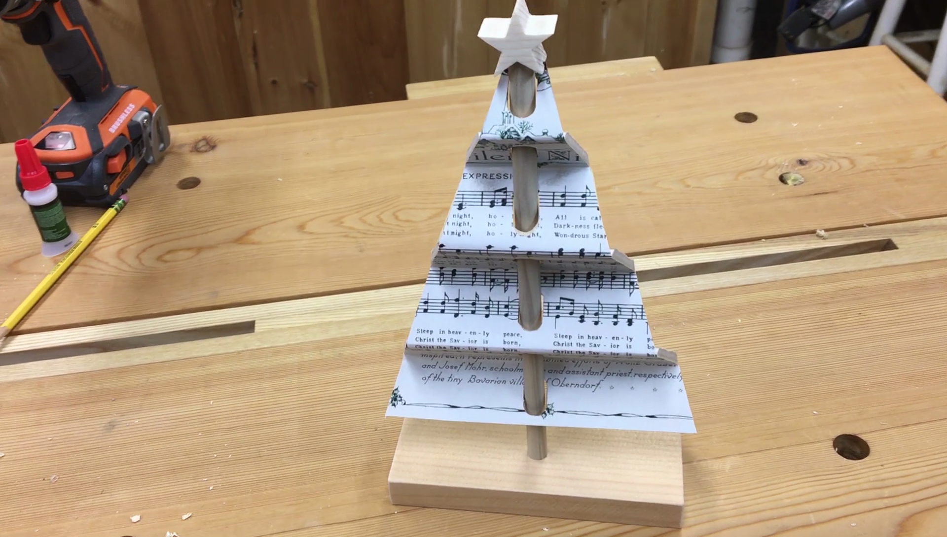 Accordion Style Christmas Tree Decoration